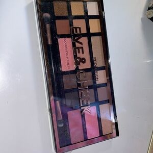 Profusion palette